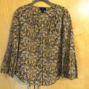 J. Crew Cotton Top in Fun Navy/Orange Giraffe 🦒 Graphic